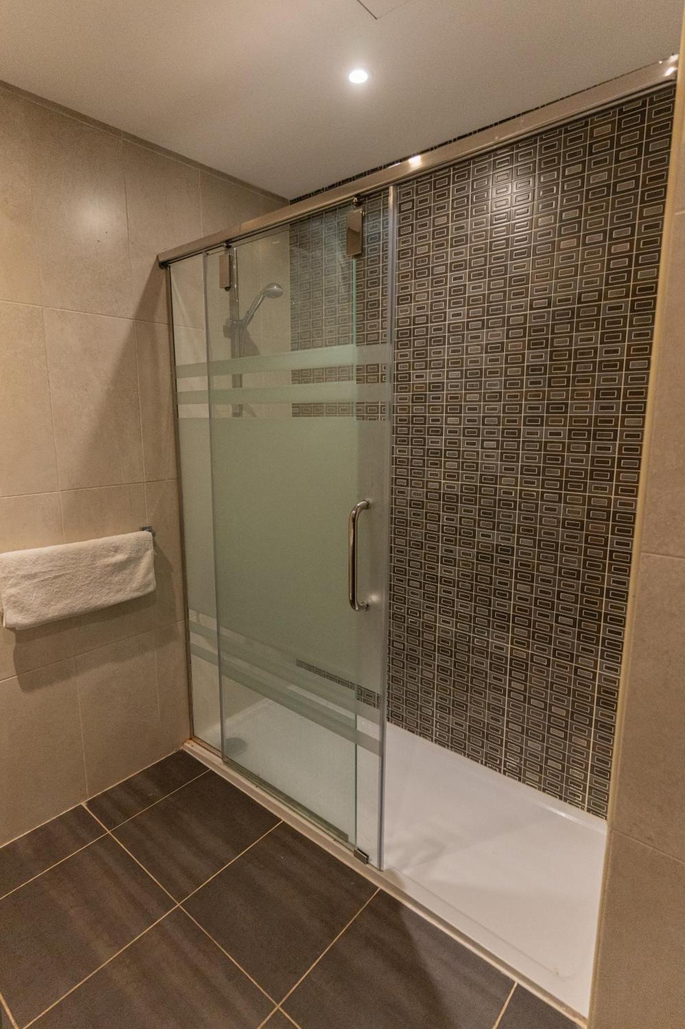 Excellence Festival 2br Apartament *